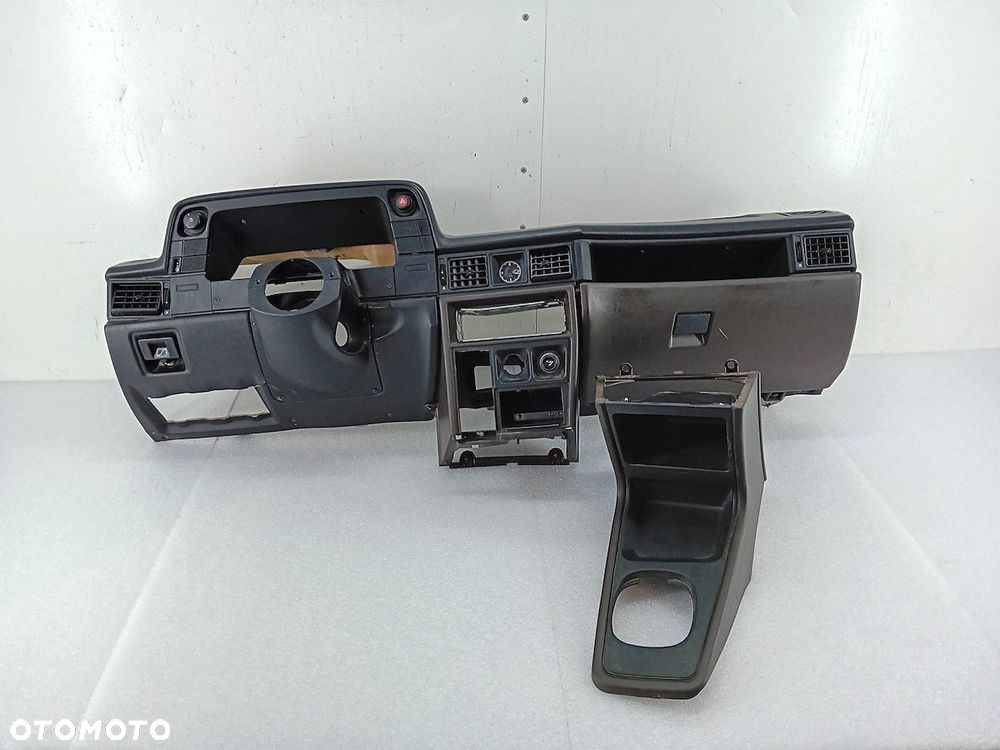 DESKA ROZDZIELCZA, KONSOLA OPEL KADETT E ( 84-94 ) - 1