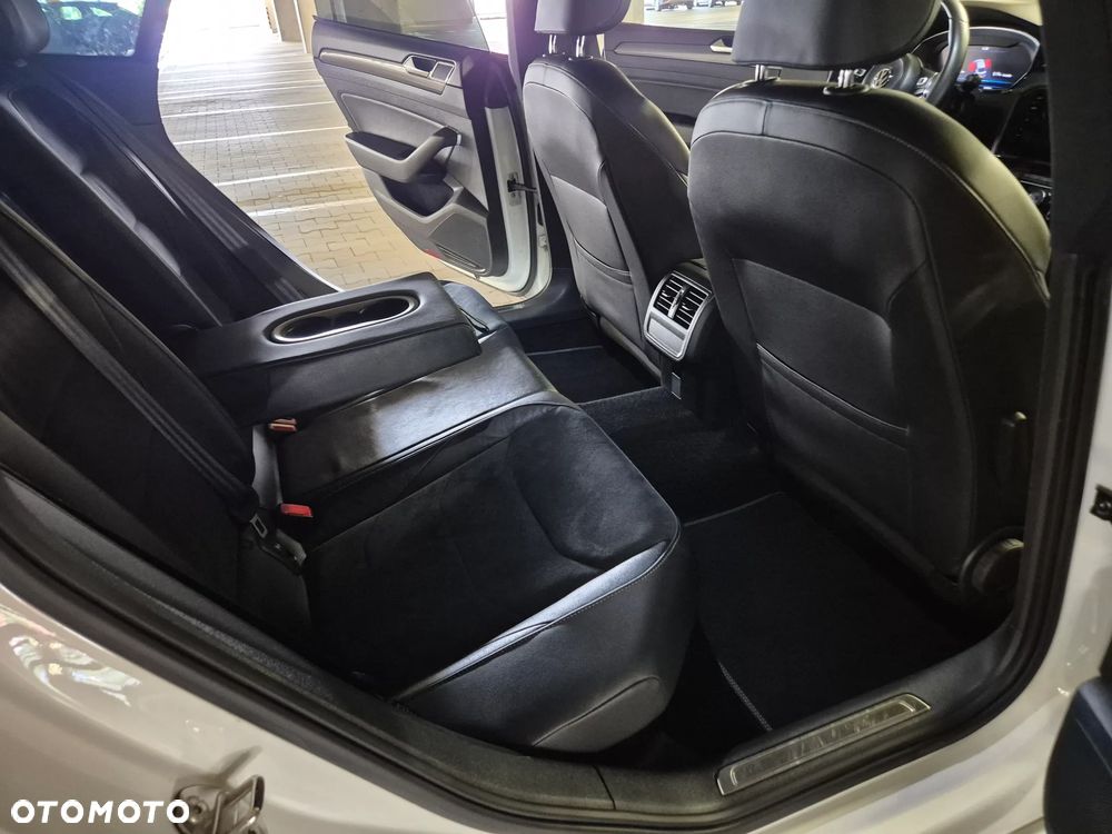 Volkswagen Arteon 2.0 TDI SCR R-Line Edition DSG - 14