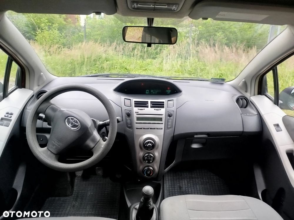 Toyota Yaris 1.0 Entry - 6