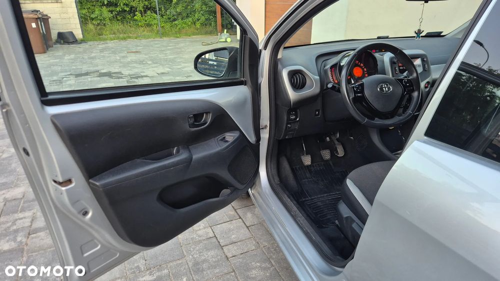 Toyota Aygo 1.0 VVT-i Sprint EU6 - 11