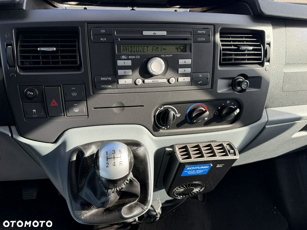 Ford Transit - 12