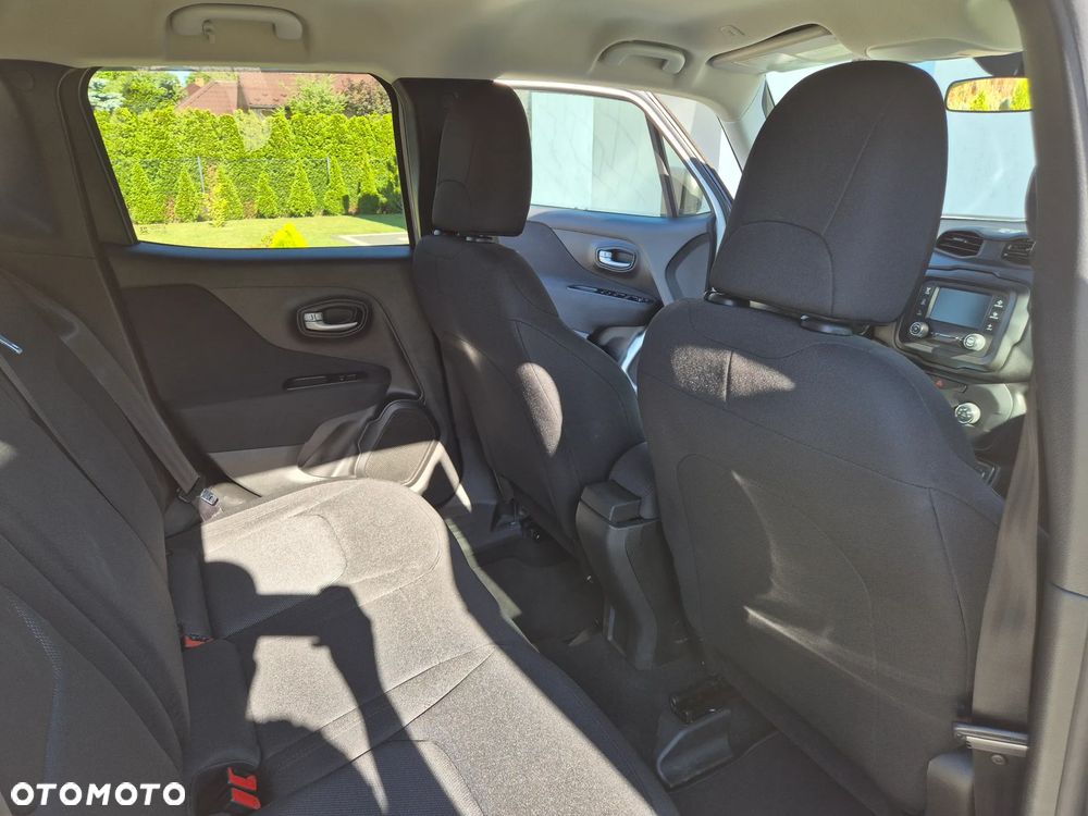 Jeep Renegade - 10