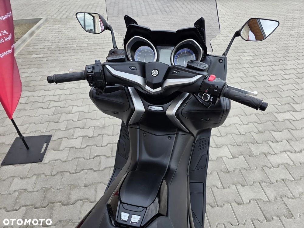 Yamaha Tmax - 14