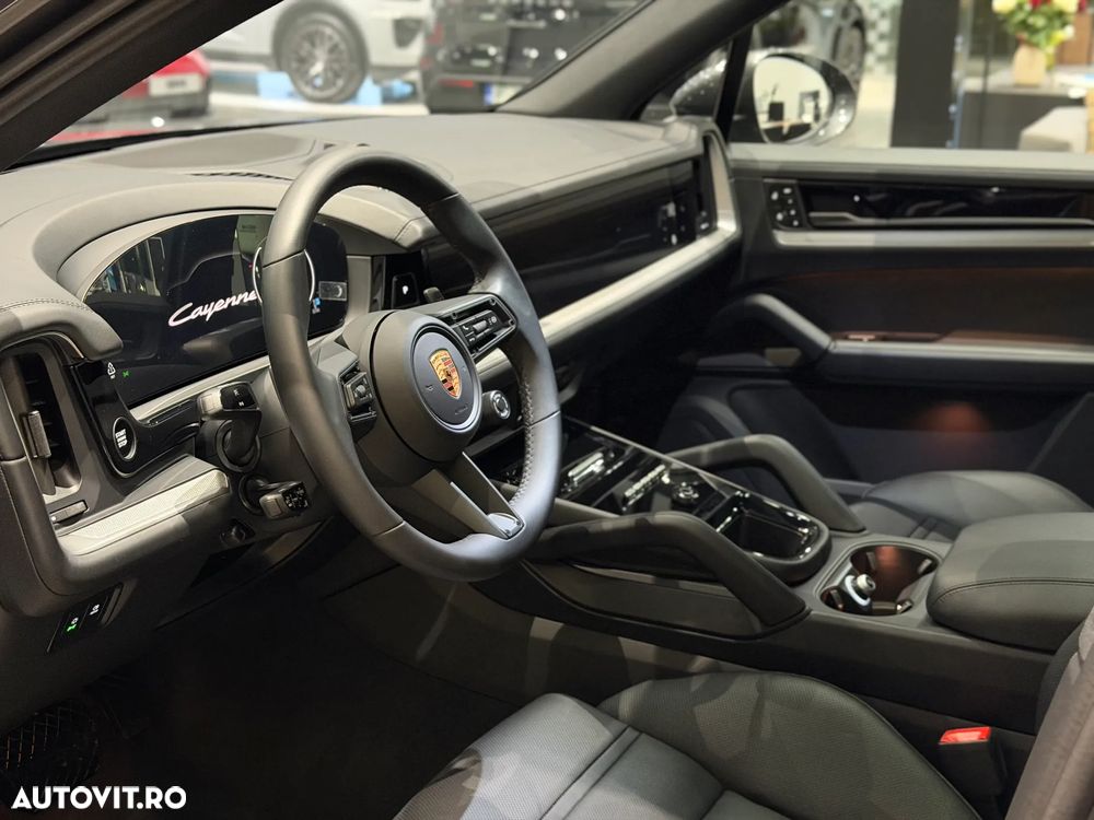 Porsche Cayenne Standard - 30