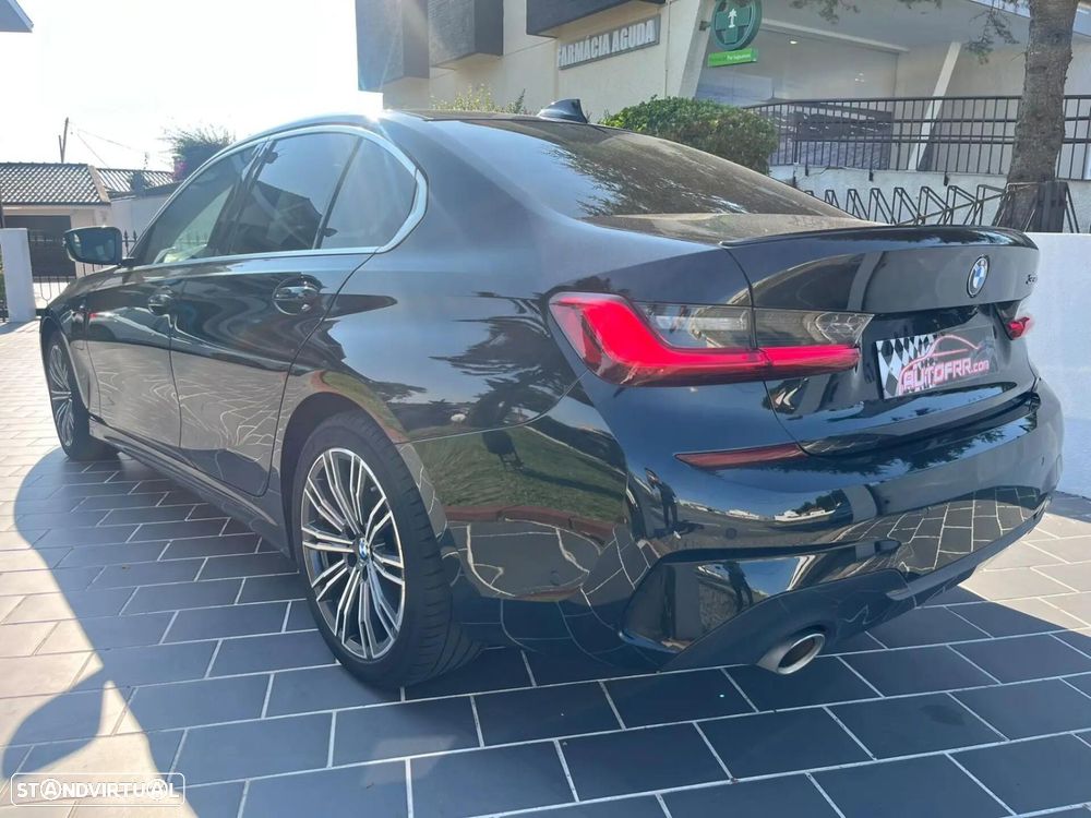 BMW 330 e Pack Desportivo M Auto - 8