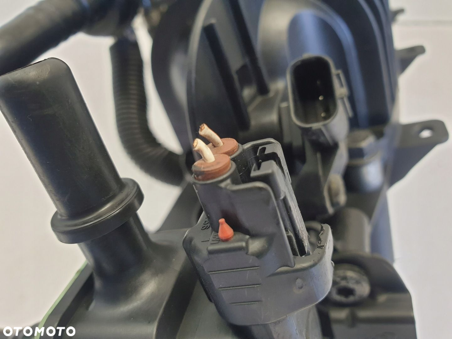 Volvo V60 2.0 T KOLEKTOR SSĄCY 31431777 WTRYSKIWACZE GAZU 67R-010310 - 8