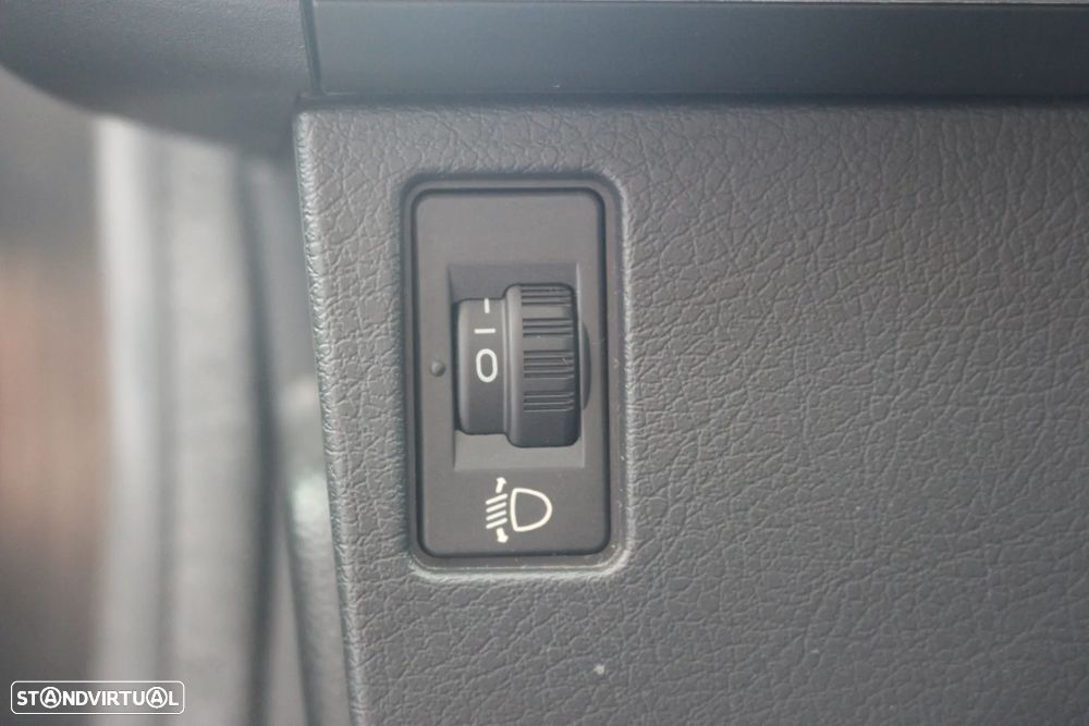 Peugeot 207 1.4 16V Trendy - 21