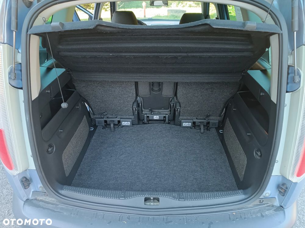 Skoda Roomster - 13