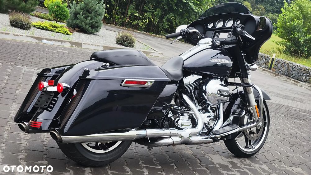 Harley-Davidson Touring Street Glide - 5