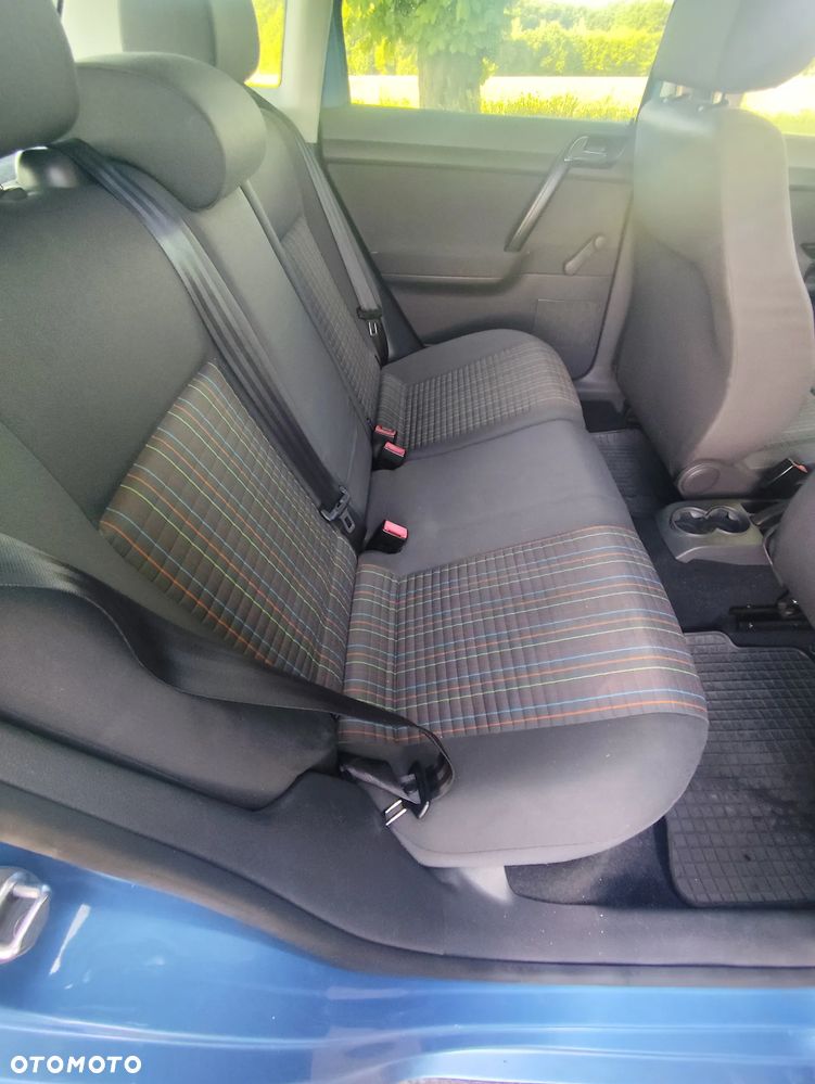 Volkswagen Polo - 11