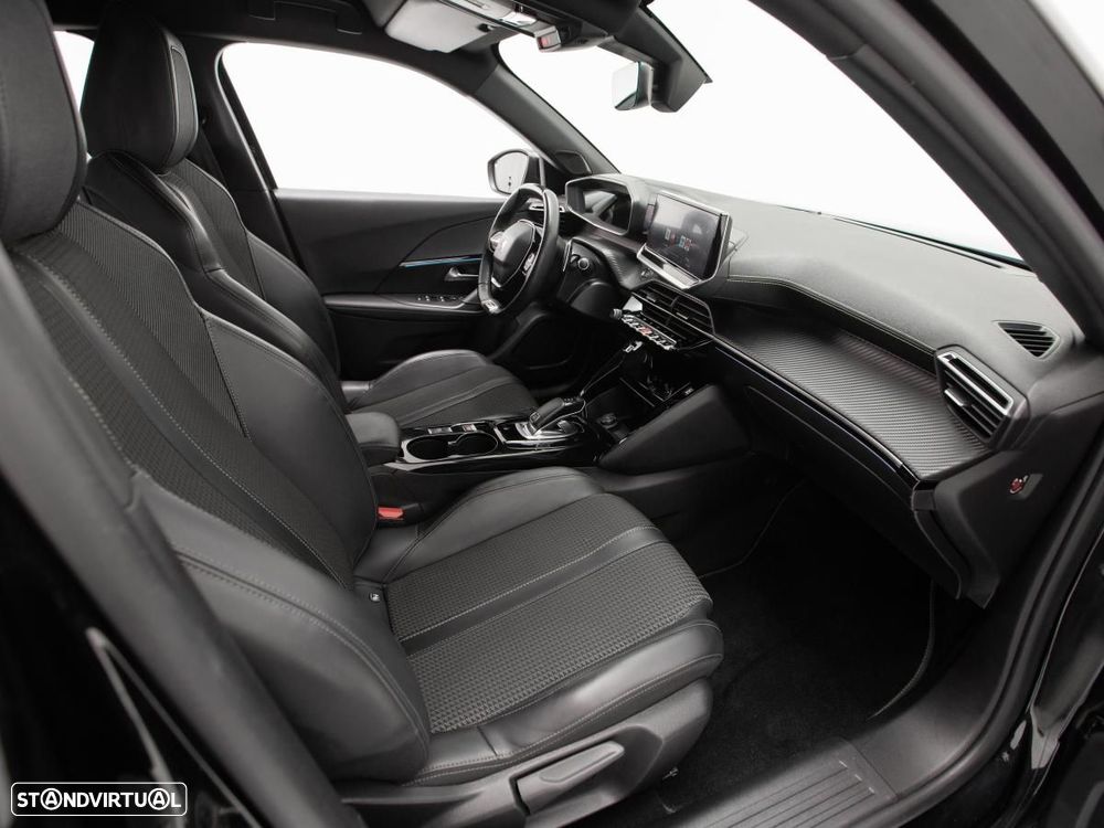 Peugeot 2008 1.5 BlueHDi GT EAT8 - 10