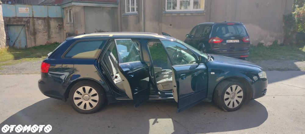Audi A4 Avant - 26
