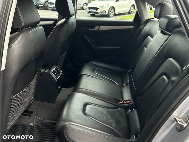 Audi A4 Limousine - 26