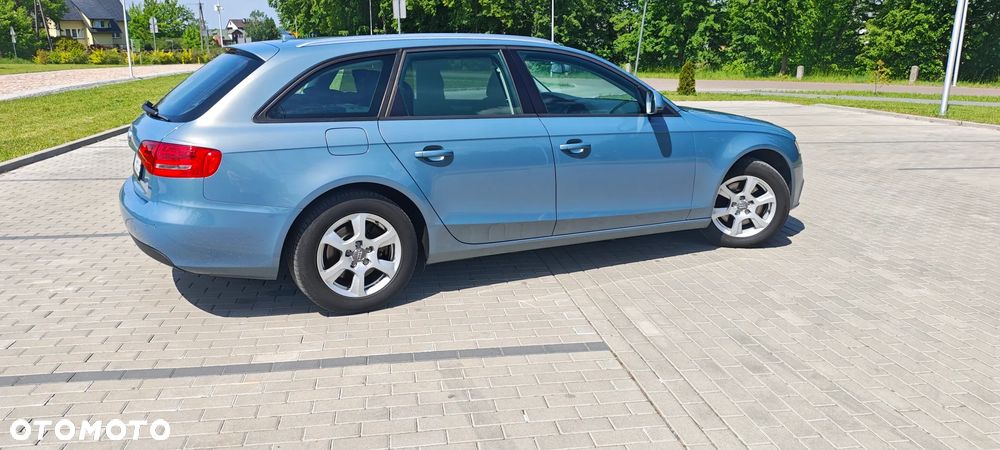 Audi A4 Avant 2.0 TDI DPF quattro Ambiente - 14
