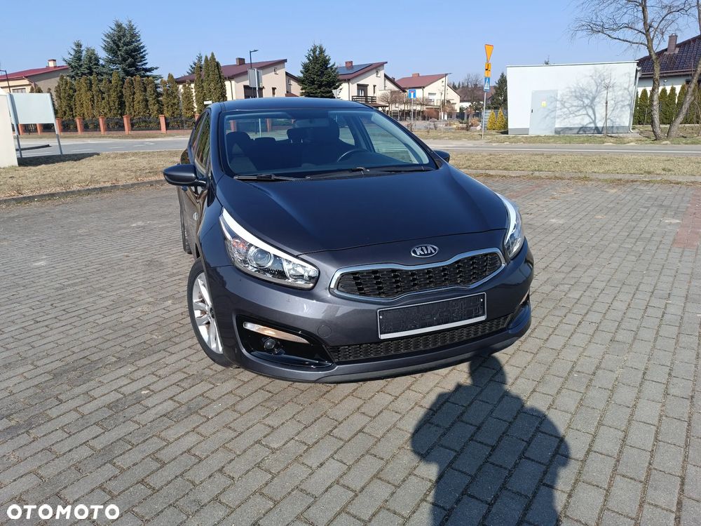 Kia Ceed 1.4 Attract - 6