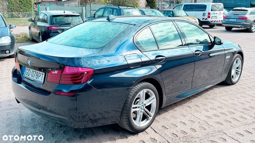 BMW Seria 5 528i xDrive Sport-Aut Luxury Line - 8