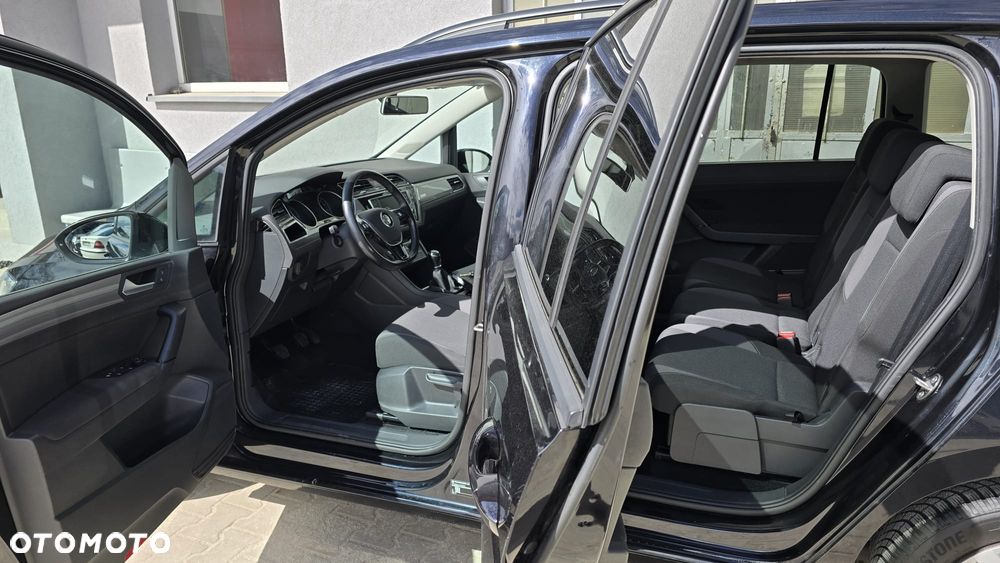 Volkswagen Touran 1.6 TDI SCR (BlueMotion Technology) Trendline - 6