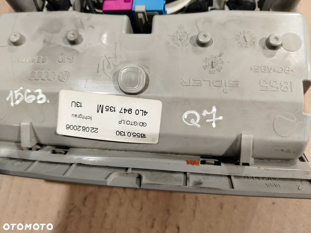 Lampka podsufitki Audi Q7 - 5