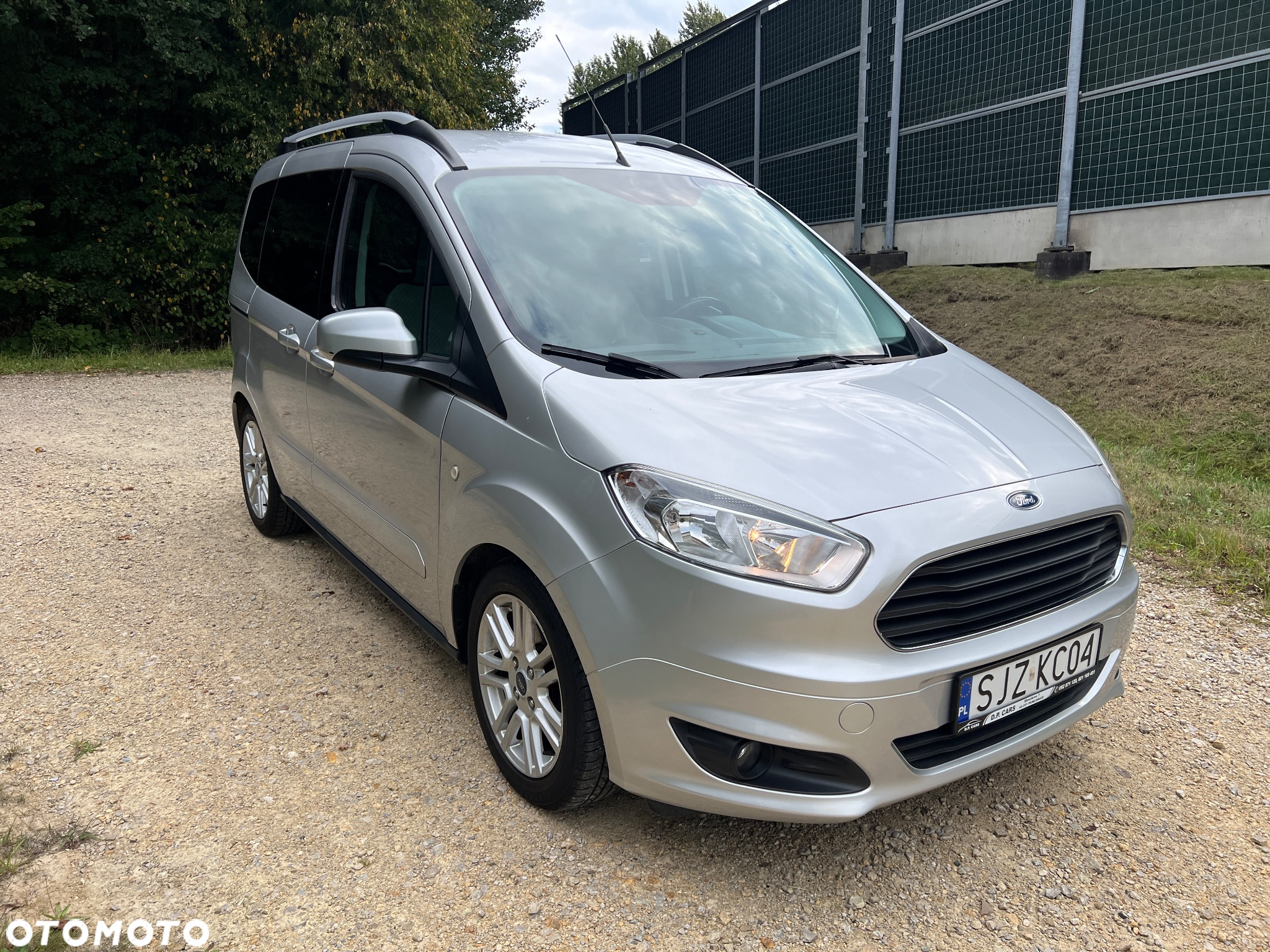 Ford Tourneo Courier 1.0 EcoBoost Trend - 2