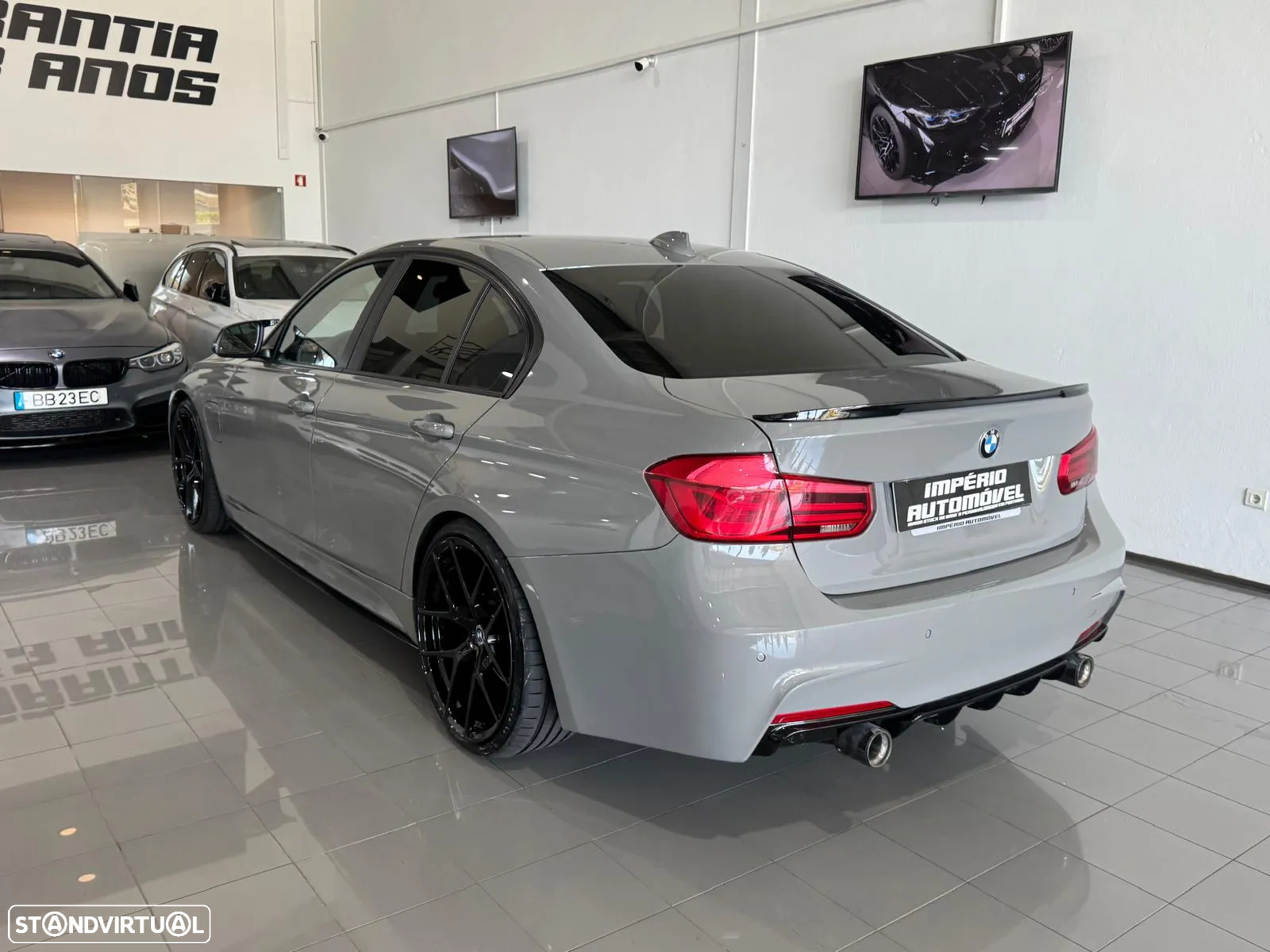 BMW 330 e iPerformance Pack M - 11