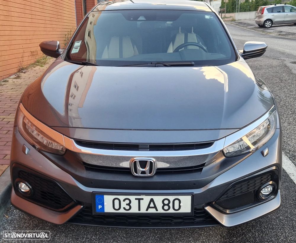 Honda Civic 1.5 i-VTEC Prestige CVT - 1