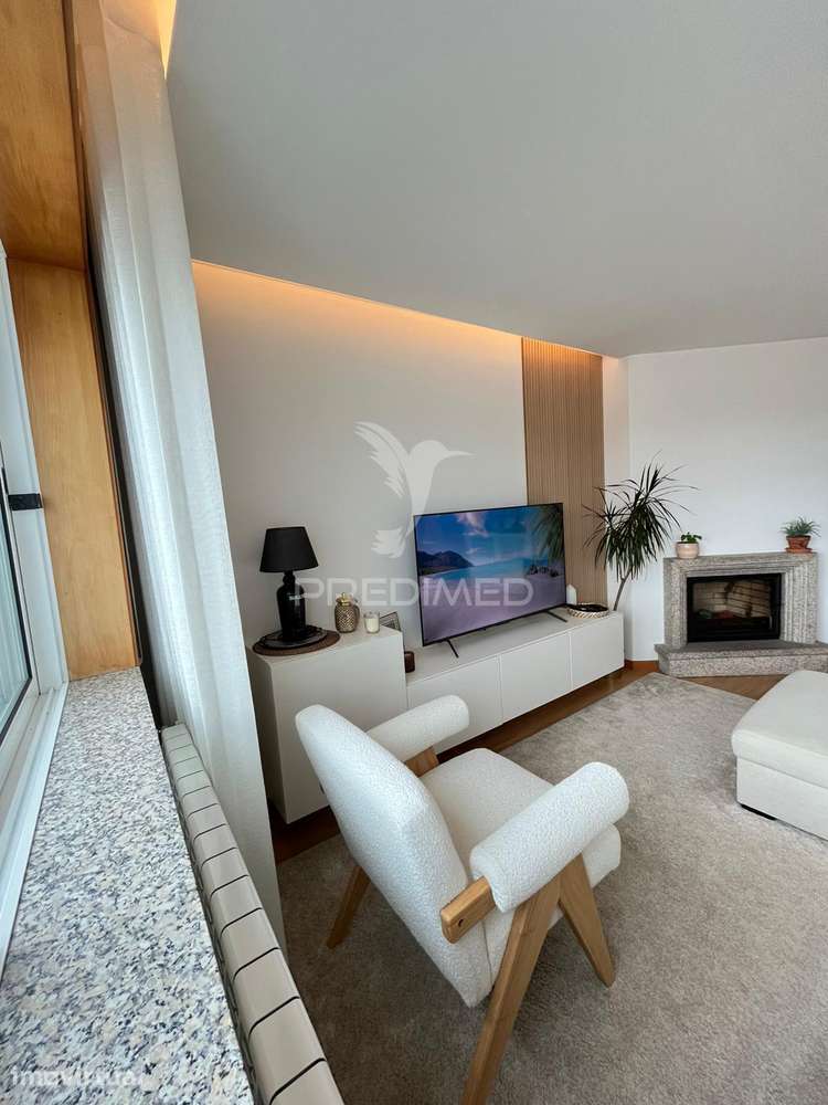 T2 Renovado com Vista Mar | Último Andar | Condominio Fechado - Grande imagem: 3/40