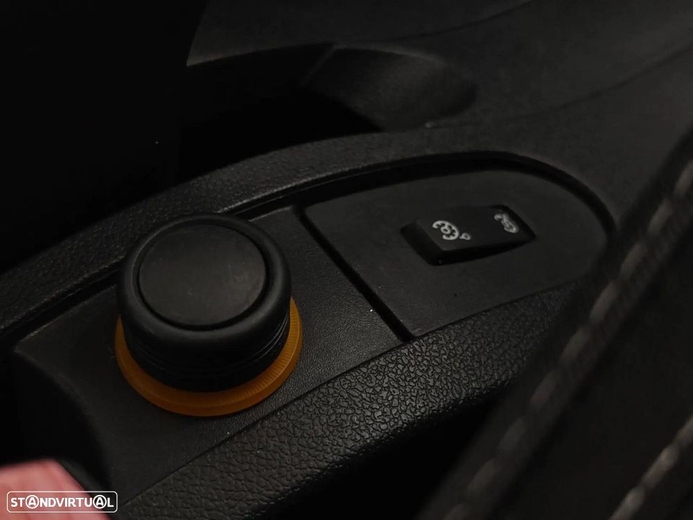 Renault Clio 1.5 dCi Dynamique S C.Reb. - 41