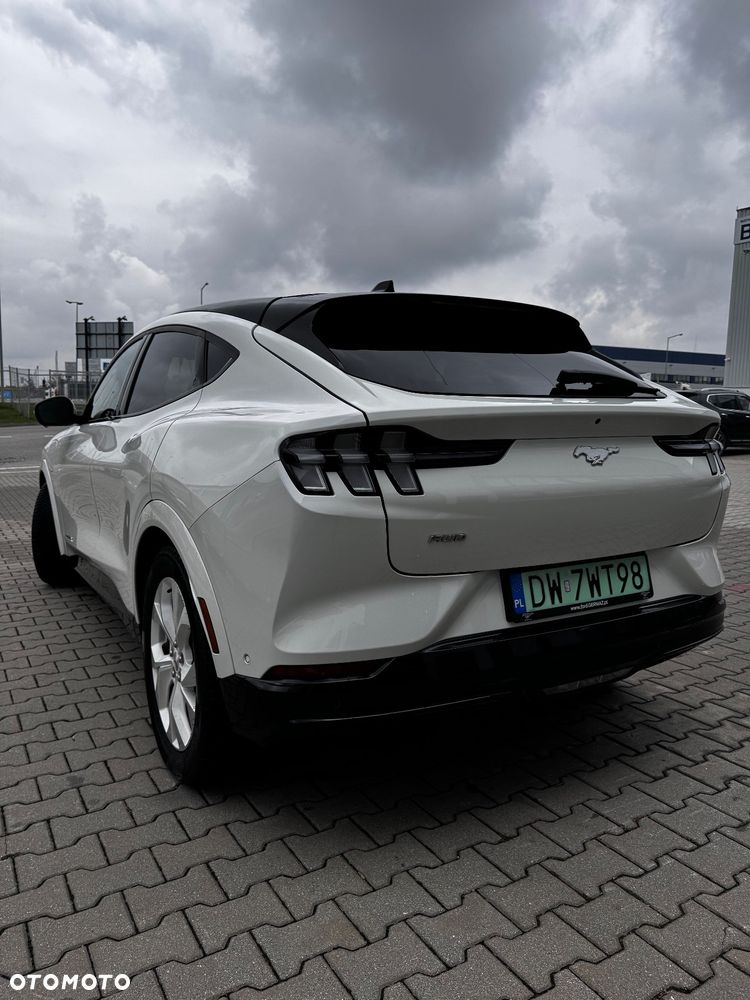 Ford Mustang Mach-E - 7