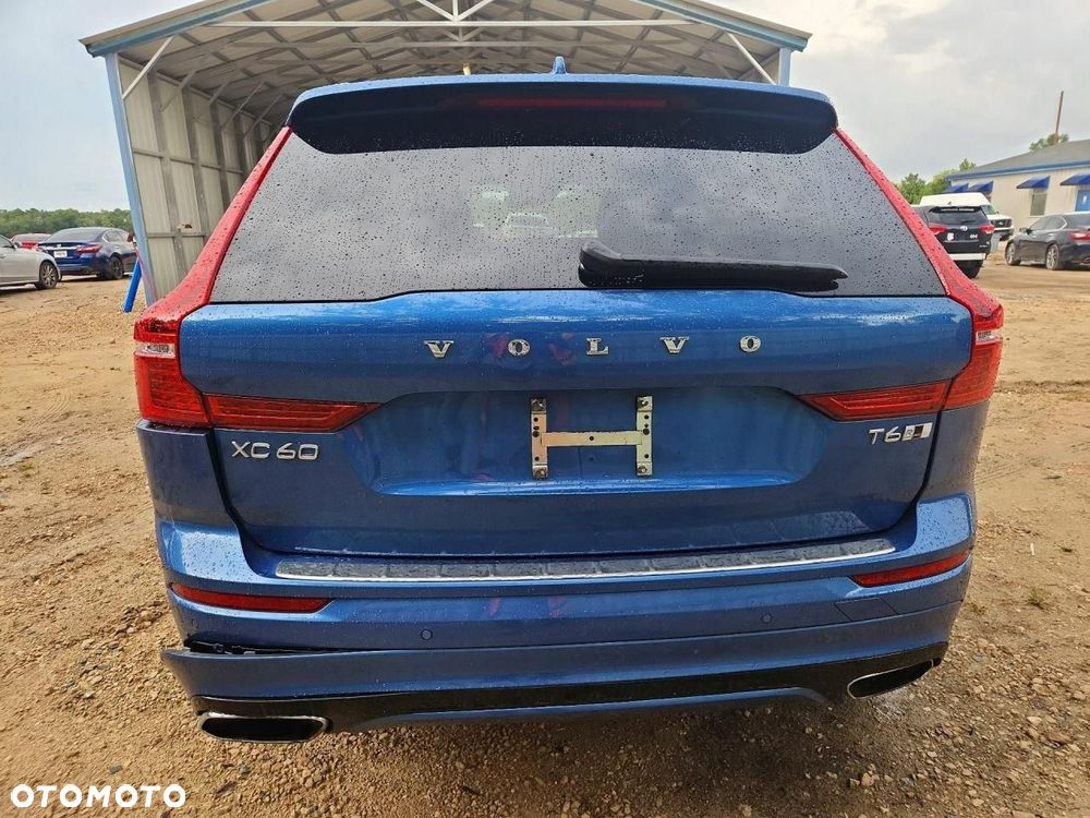 Volvo XC 60 T6 AWD R-Design - 6
