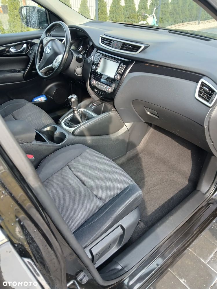 Nissan Qashqai - 2