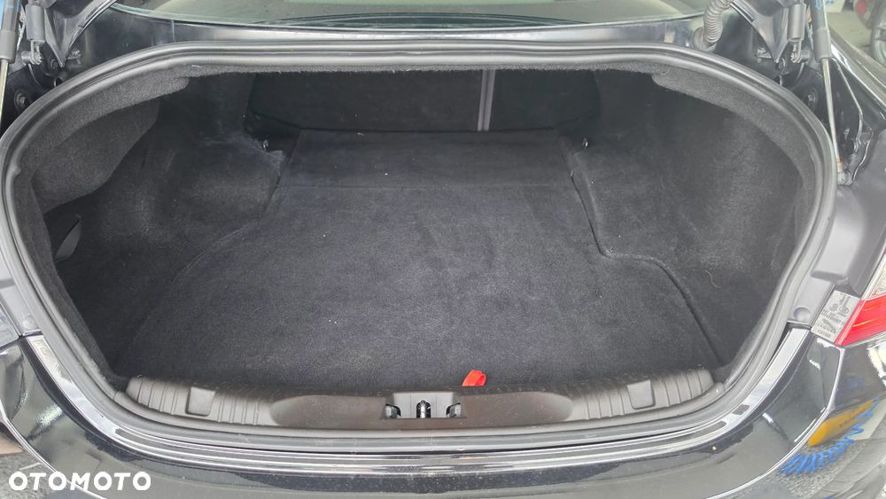 Jaguar XF 2.2 D Premium Luxury - 10