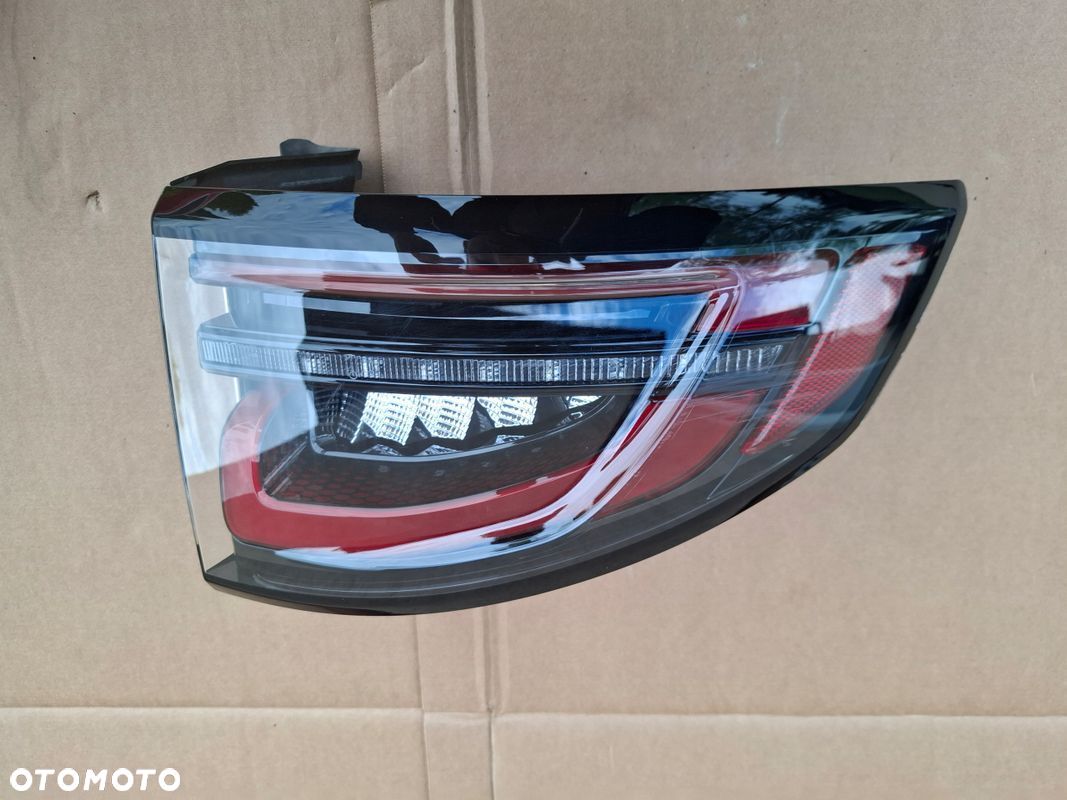 LAMPA TYLNA RANGE ROVER SPORT L550 LIFT ORYGINAŁ - 1