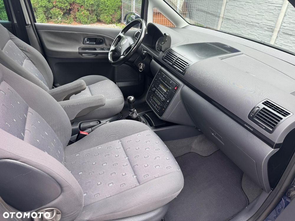 Volkswagen Sharan 2.0 Comfortline - 9