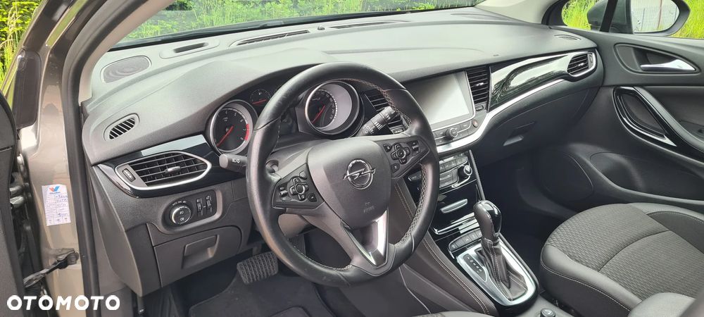 Opel Astra 1.4 T Dynamic S&S - 14