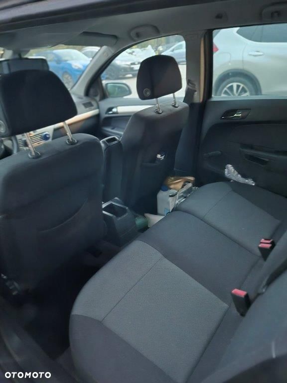 Opel Astra - 7