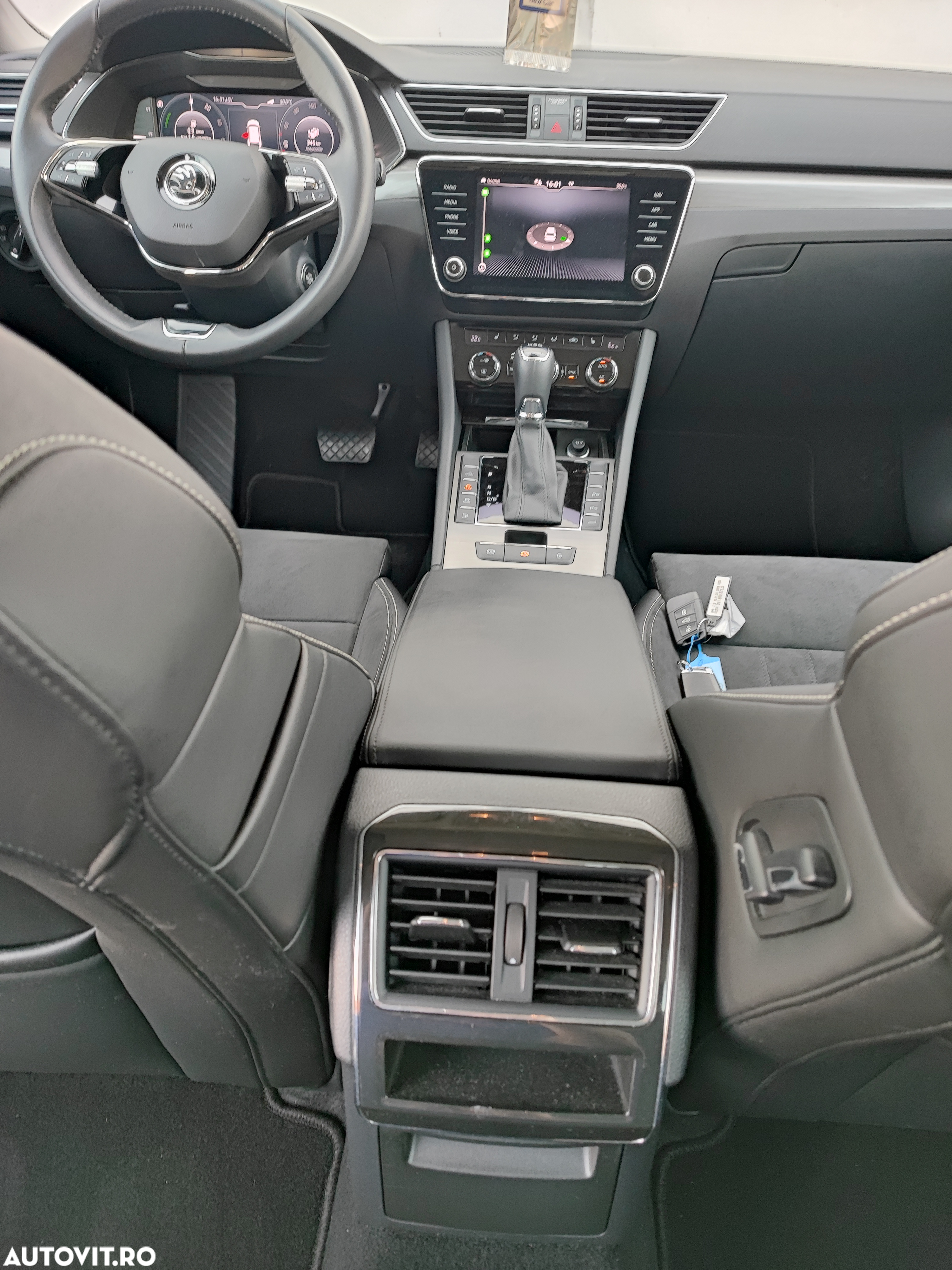 Skoda Superb Combi 1.4 TSI PHEV Style - 12