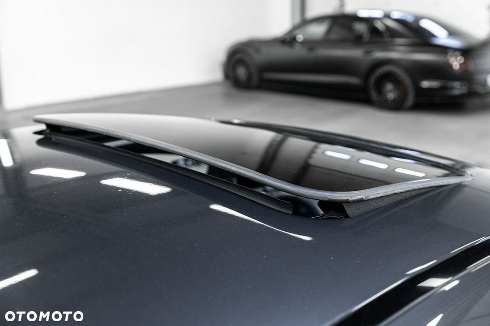 Mercedes-Benz AMG GT 43 4Matic+ 4D Speedshift TCT 9G - 18