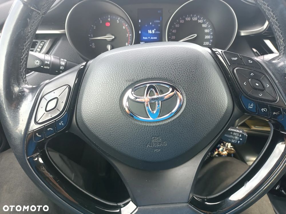 Toyota C-HR - 13