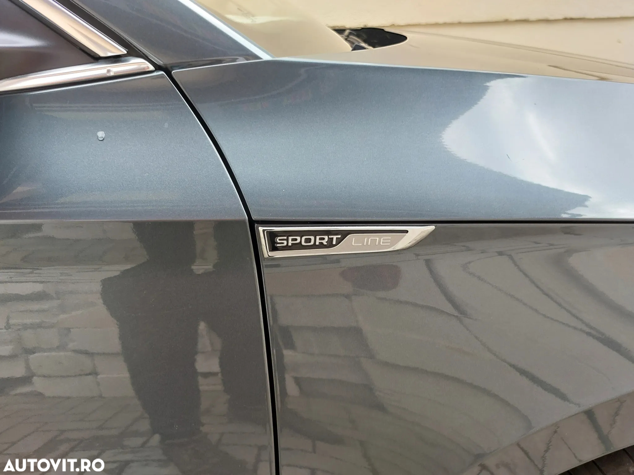 Skoda Superb 2.0 TDI DSG Sportline - 2