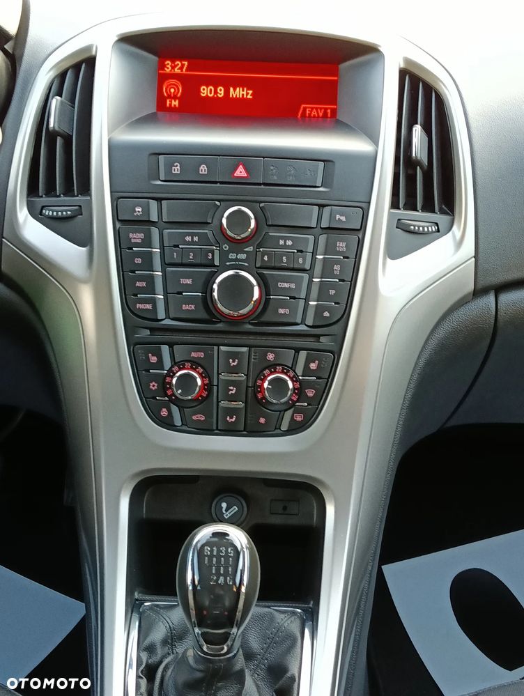 Opel Astra 1.4 T Enjoy - 10