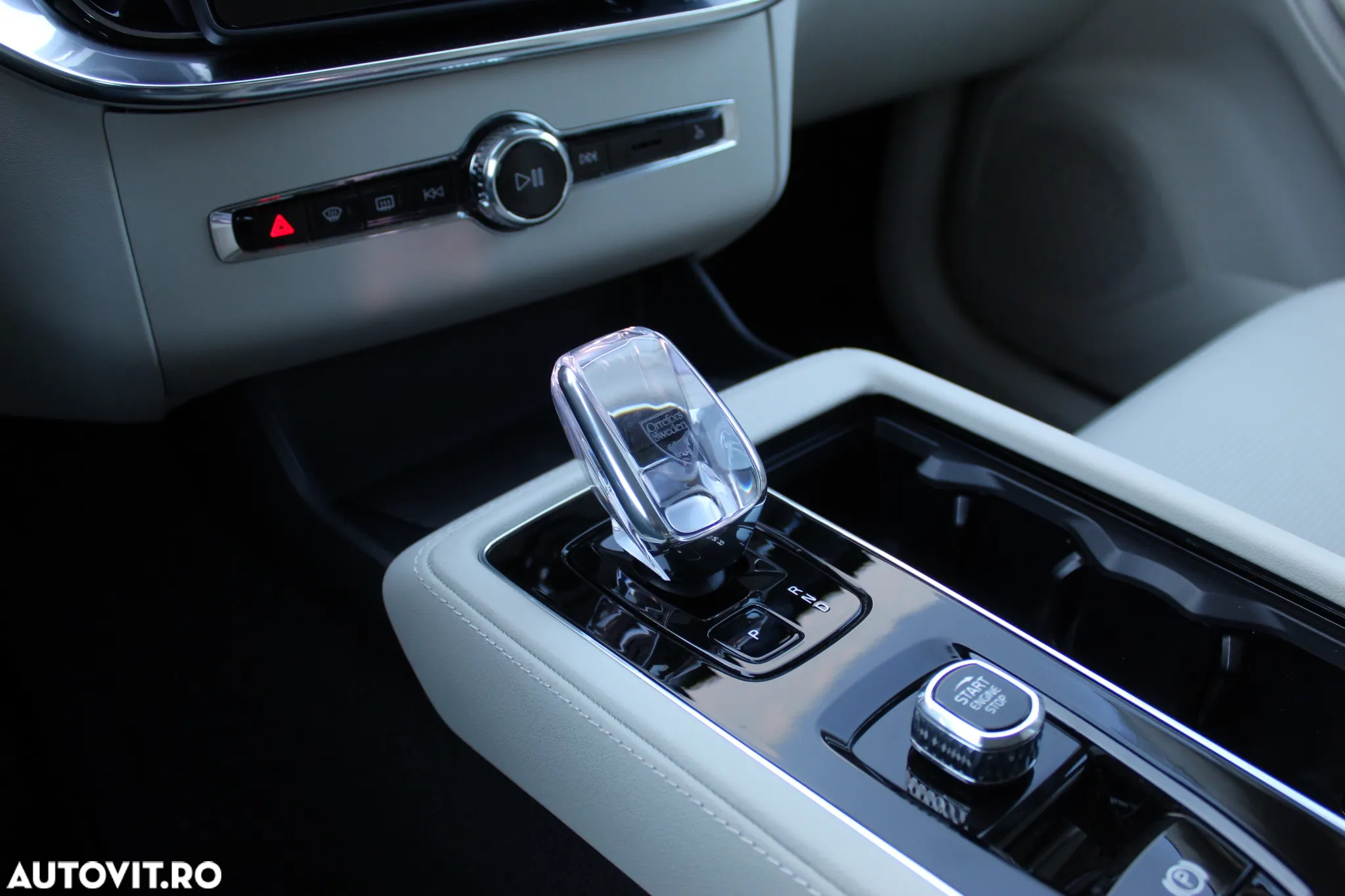 Volvo XC 90 T8 AWD PHEV Ultra Bright - 20