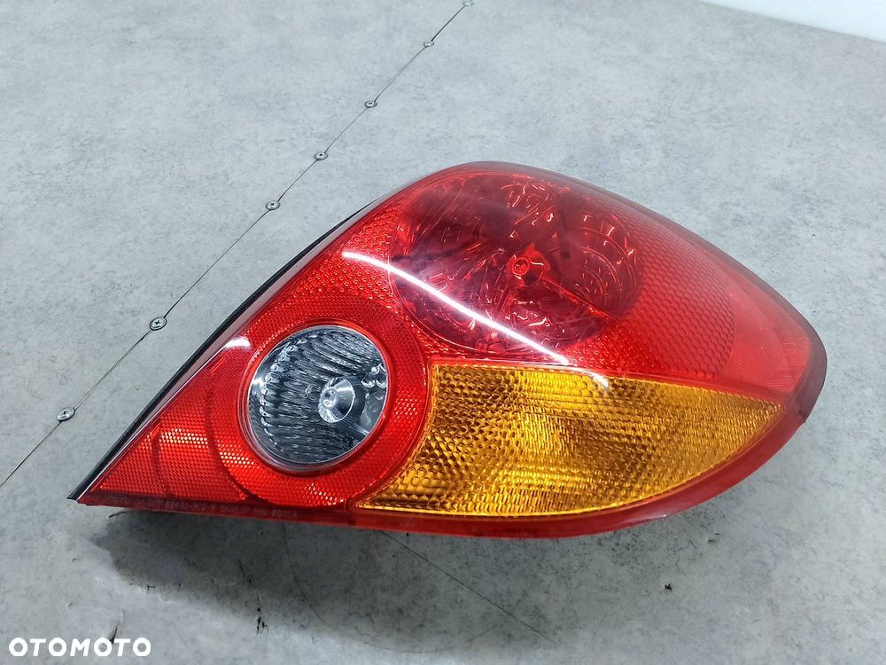 LAMPA TYLNA PRAWA HYUNDAI COUPE III 92402-2CXXX 92402-2C0 - 2