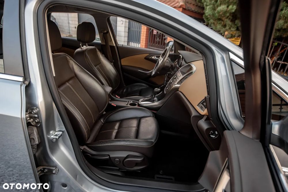 Opel Astra 1.6 Turbo Automatik Color Edition - 20