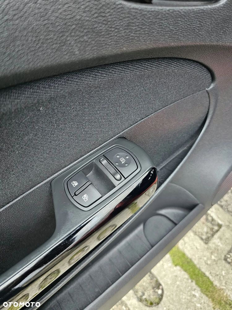 Opel Corsa - 23
