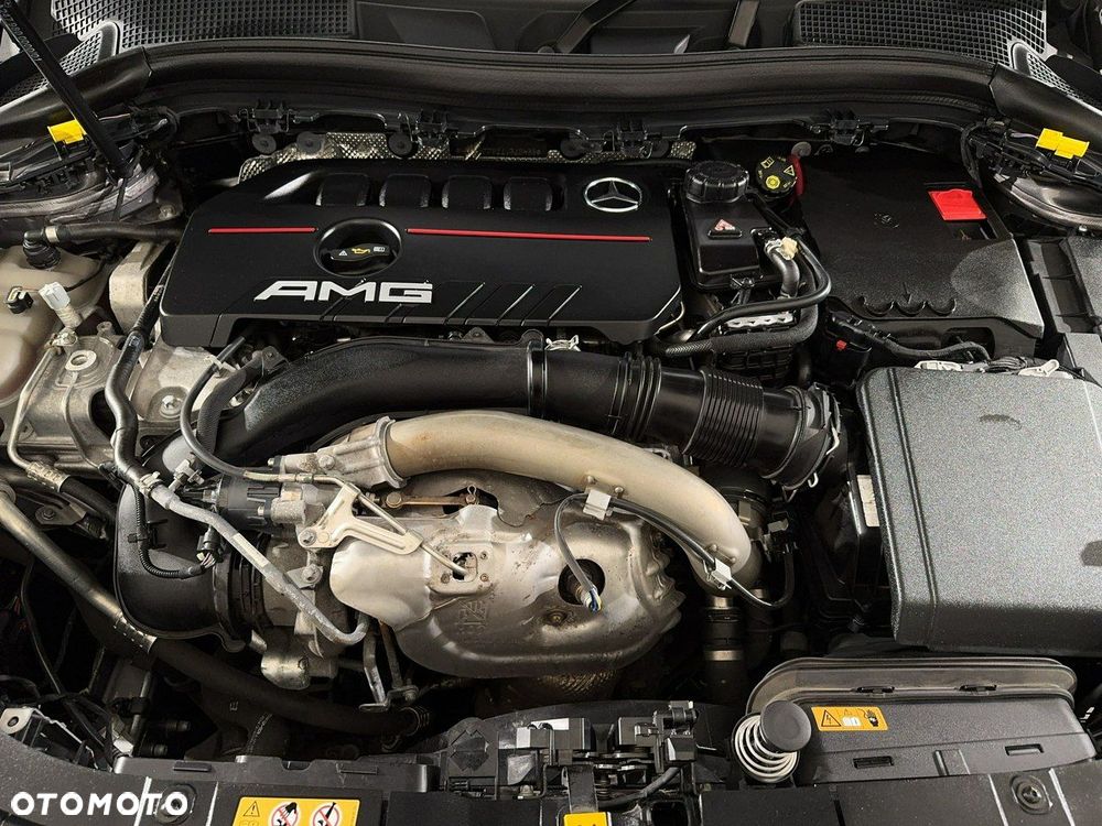 Mercedes-Benz GLA - 35