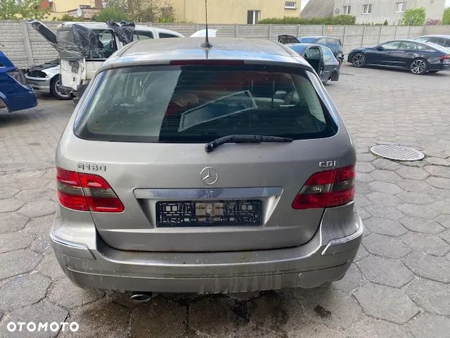 Mercedes w245 b klasa czesci zderzak maska blotnik drzwi  748 - 4