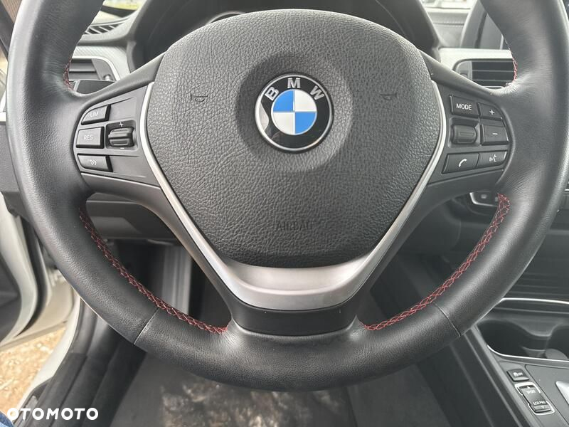 BMW Seria 3 318i GPF - 14