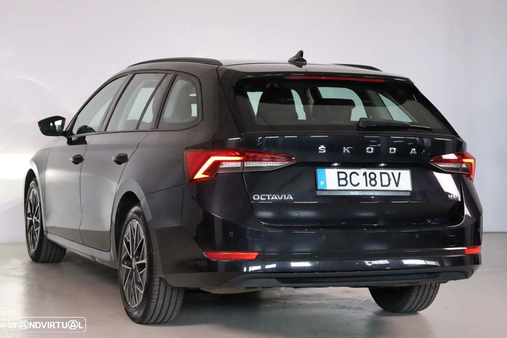 Skoda Octavia Break 2.0 TDI Scout DSG 4x4 - 13