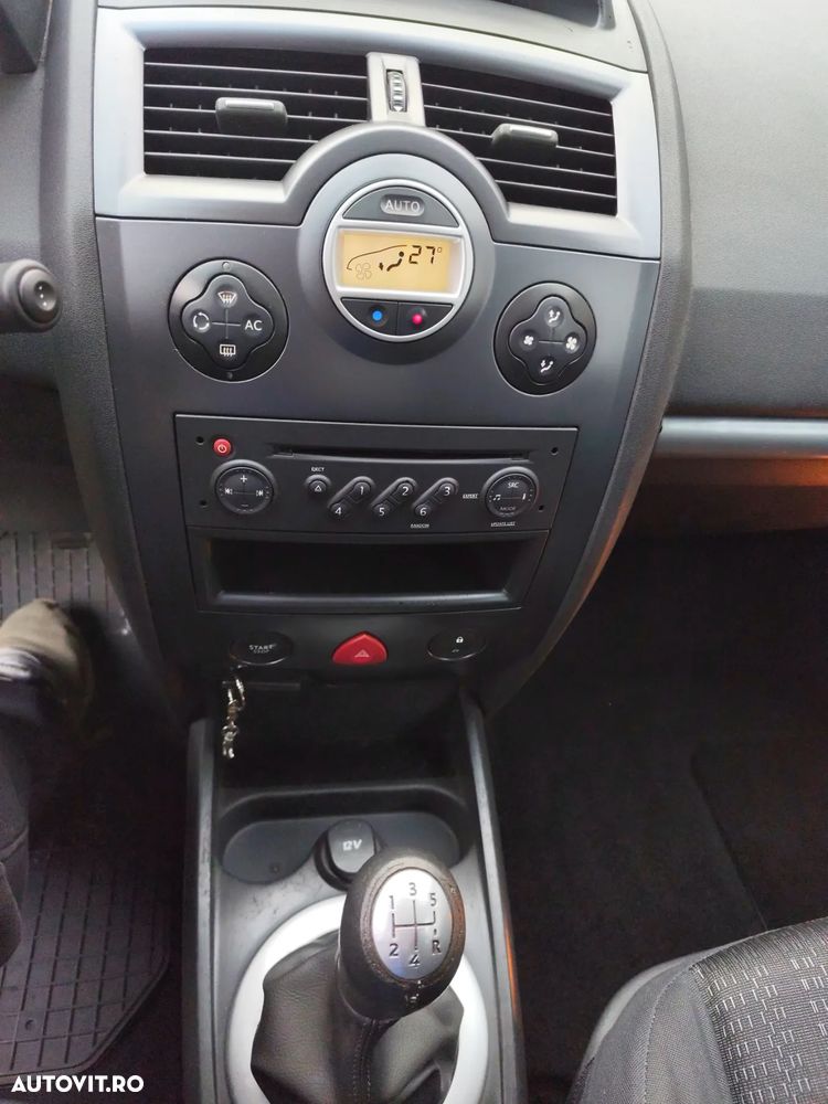 Renault Megane 1.6 16V Dynamique - 11