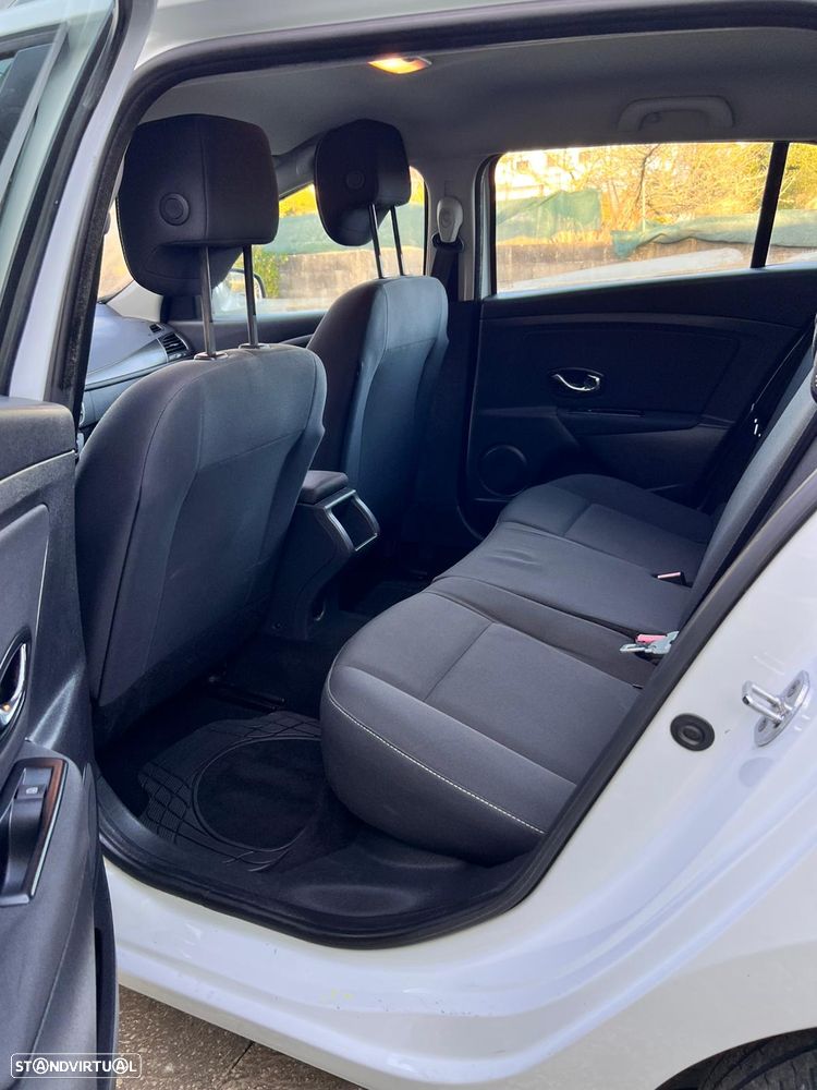 Renault Mégane Sport Tourer 1.5 dCi Dynamique - 7